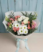 Букет цветов из:  Розы, Лизиантусы и Хризантемы в Палане