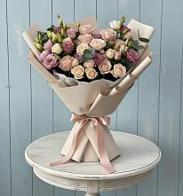 Букет цветов из:  Розы и Лизиантусы #REPLACE_PRED# Палане