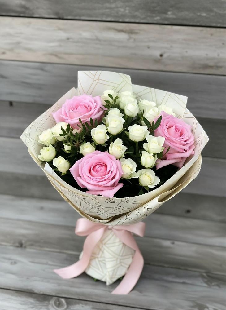 Букет цветов из: Розы в Палане