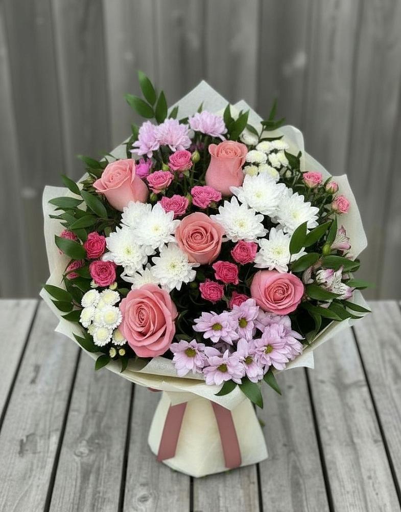 Букет цветов из: Альстромерии, Гвоздики, Розы и Хризантемы в Палане