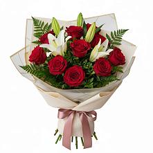Букет цветов из:  Лилии и Розы в Палане
