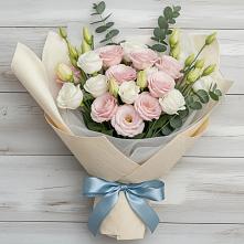 Букет цветов из:  Лизиантусы #REPLACE_PRED# Палане