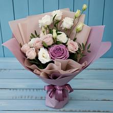 Букет цветов из:  Розы и Лизиантусы в Палане