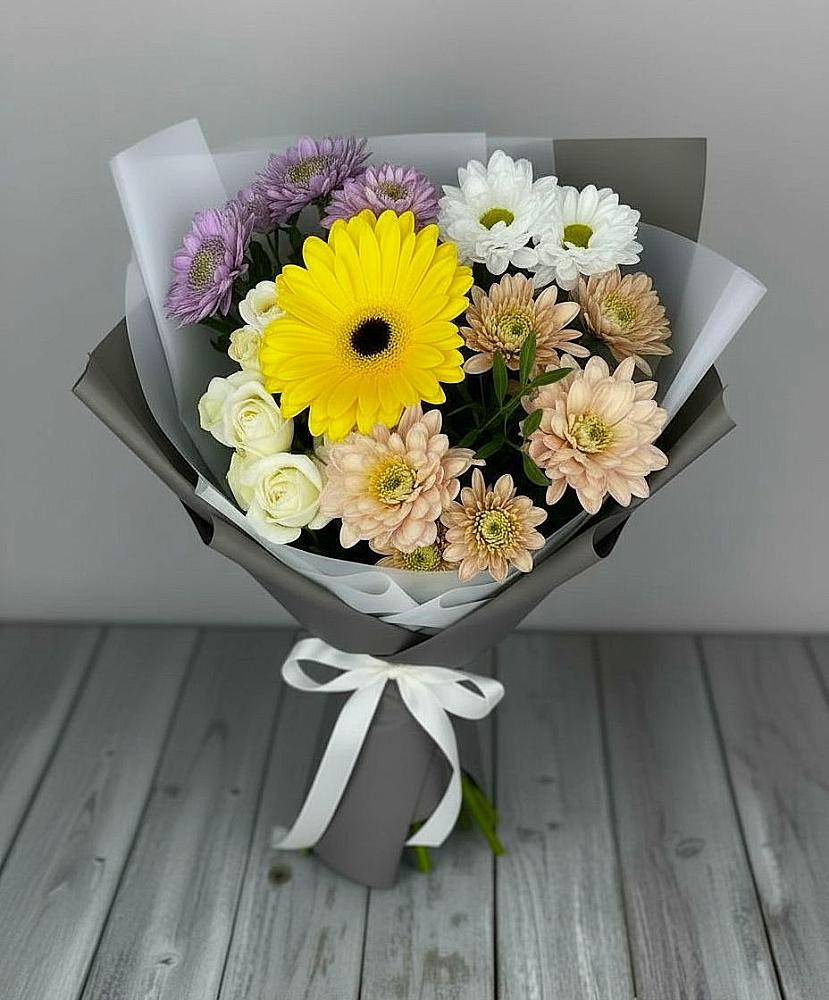 Букет цветов из: Розы, Герберы и Хризантемы в Палане