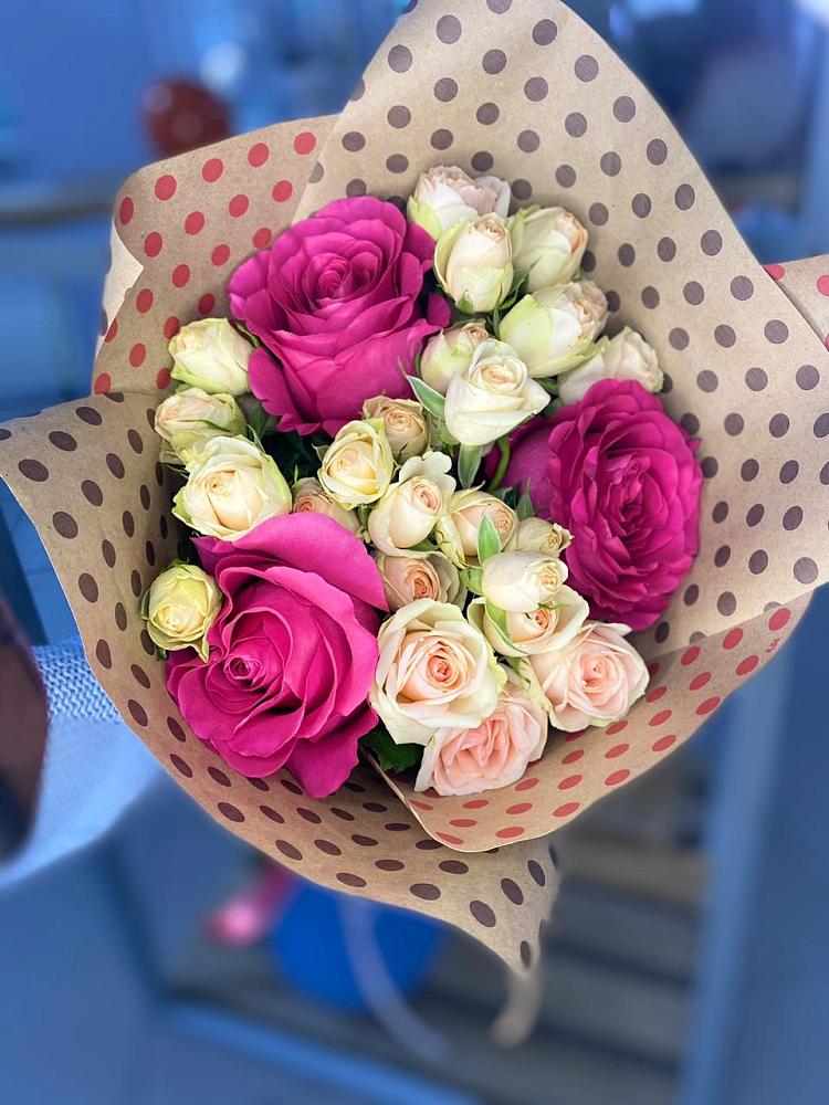 Букет цветов из: Розы в Палане