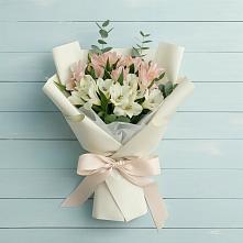 Букет цветов из:  Альстромерии #REPLACE_PRED# Палане