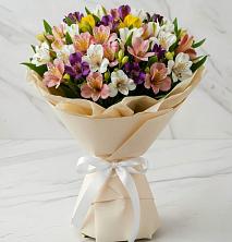 Букет цветов из:  Альстромерии в Палане