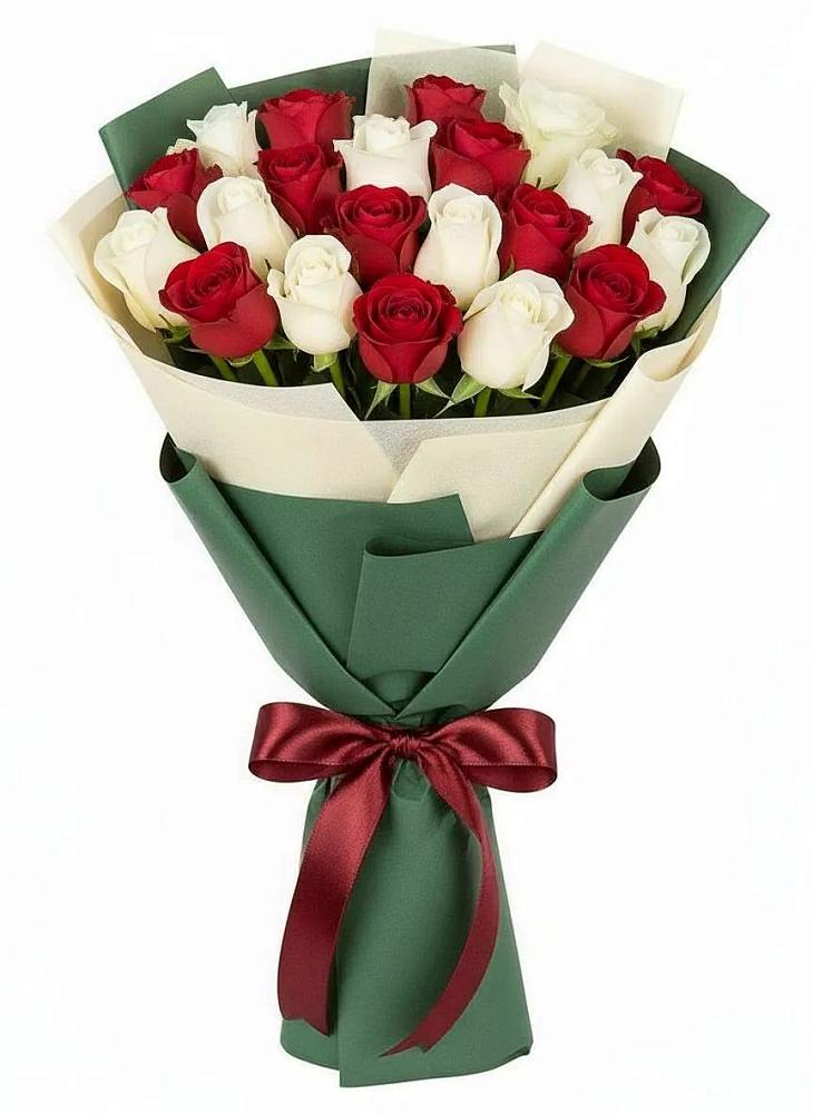 Букет Микс из красных и белых роз в Палане