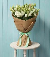 Букет цветов из:  Лизиантусы в Палане