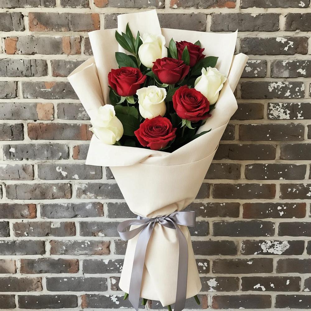 Букет цветов из: Розы в Палане