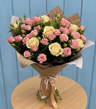 Букет цветов из:  Розы в Палане