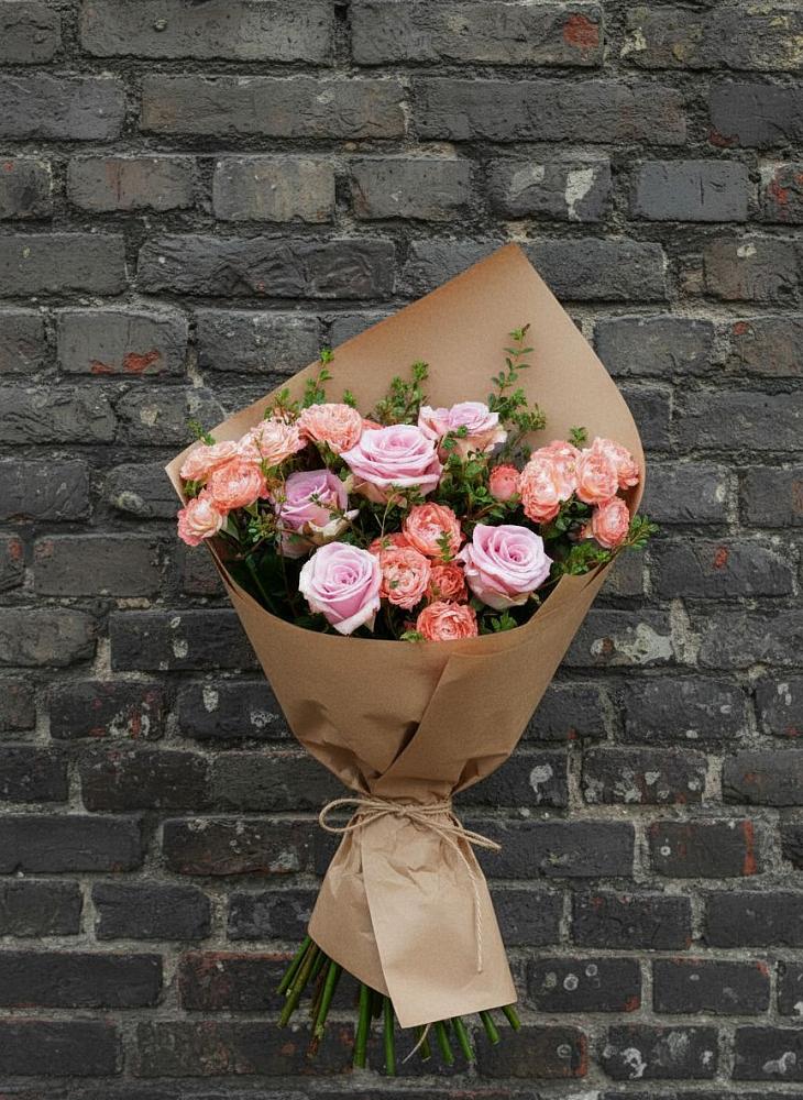 Букет цветов из: Розы в Палане