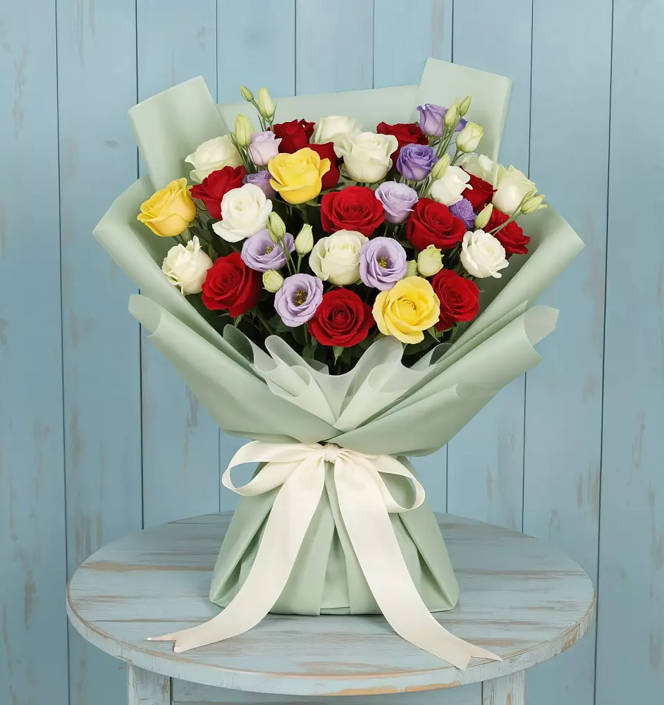 Букет цветов из: Розы в Палане