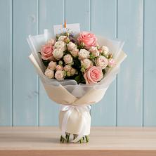 Букет цветов из:  Розы в Палане