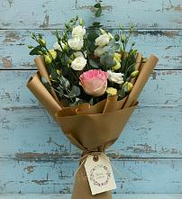 Букет цветов из:  Розы и Лизиантусы #REPLACE_PRED# Палане