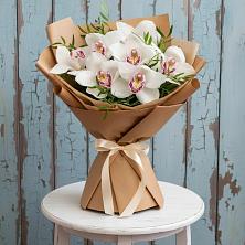 Букет цветов из:  Орхидеи и Розы в Палане